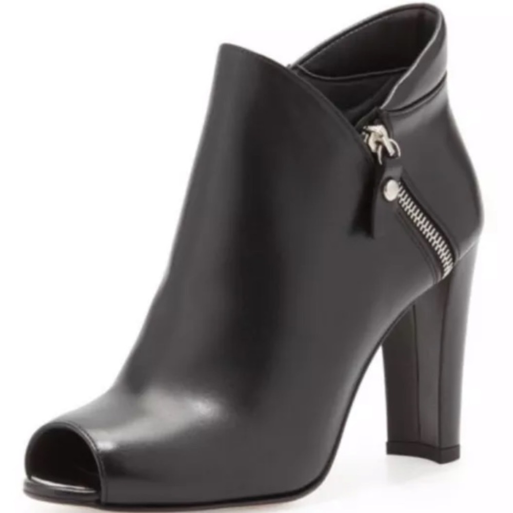 Stuart Weitzman Jump Nappa Leather Booties 6M